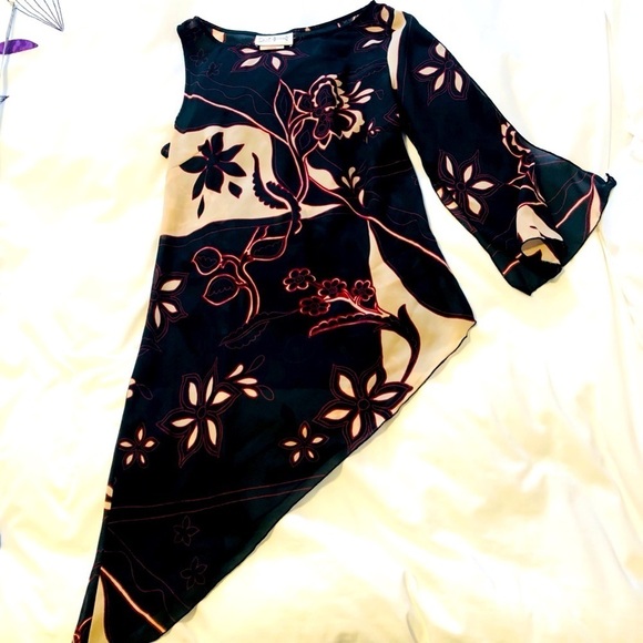 Two Roads Large (14-16) Unique Asymmetrical Floral Tunic Top - Picture 2 of 10